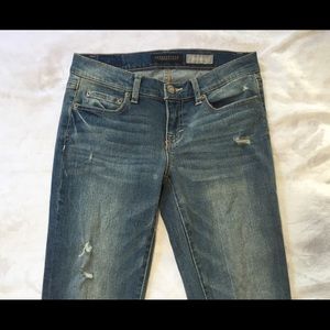 🌸 Aero Skinny Light Distressed Jeans